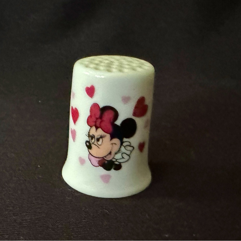 Vintage Walt Disney Minnie Mouse Genuine Bone China Thimble